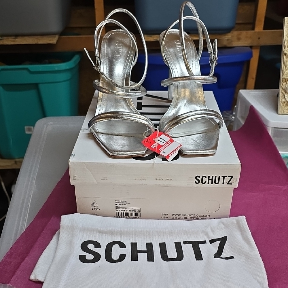 SHUTZ HEELS